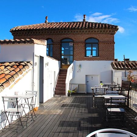 Oasis Backpackers' Toledo Hostel Exterior photo