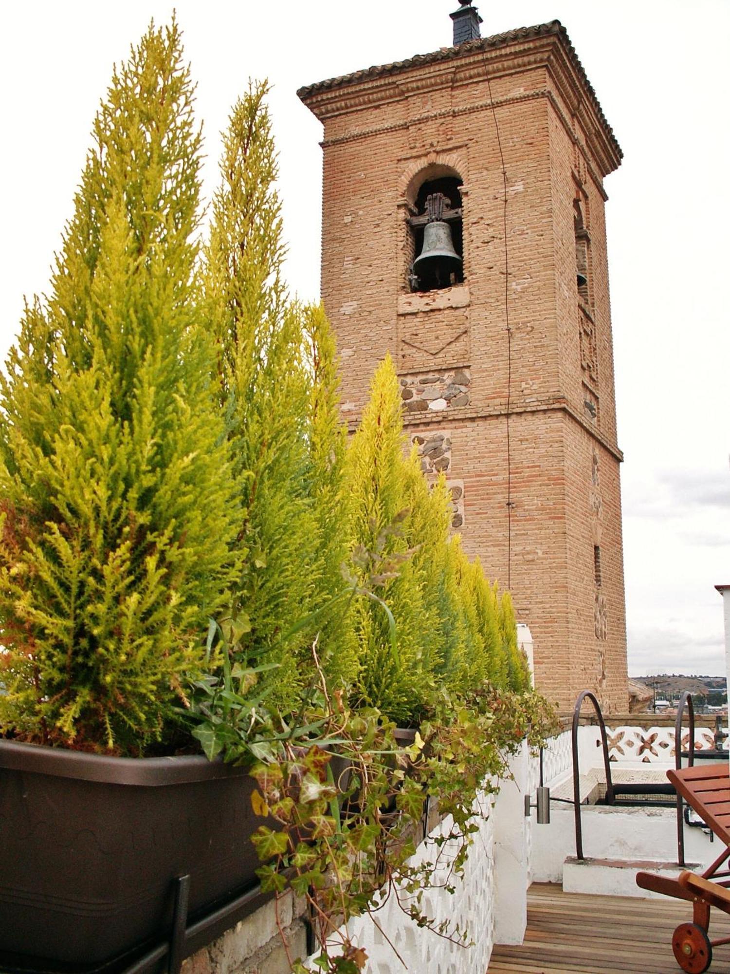 Oasis Backpackers' Toledo Hostel Exterior photo