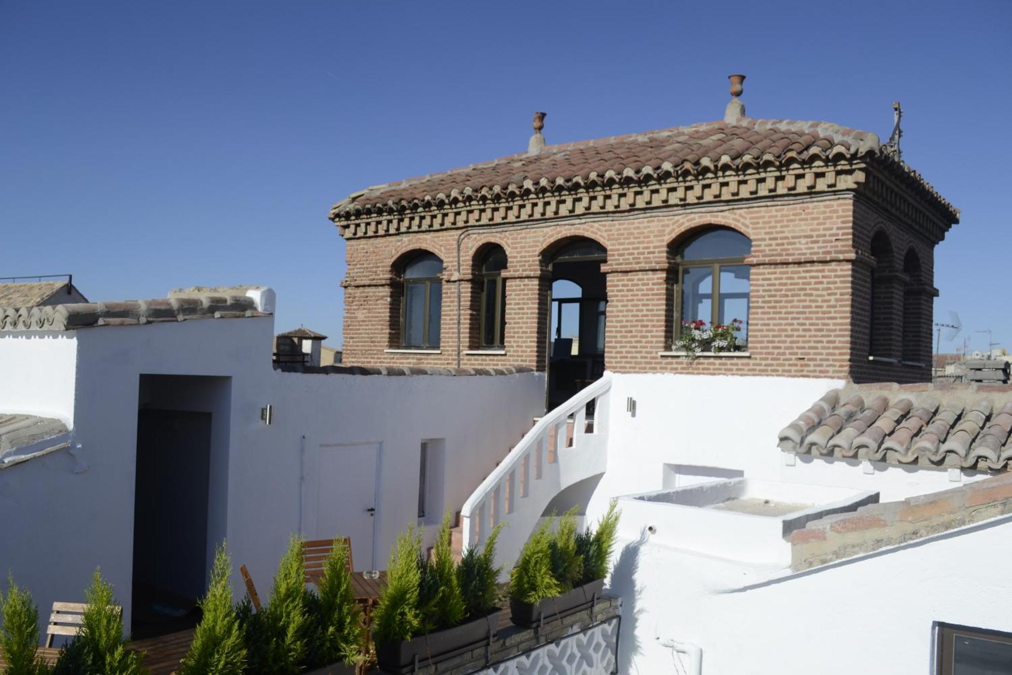 Oasis Backpackers' Toledo Hostel Exterior photo