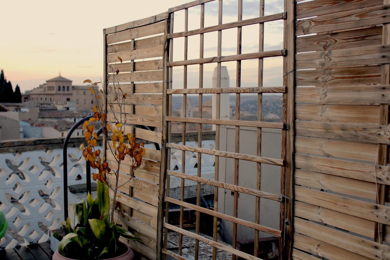 Oasis Backpackers' Toledo Hostel Exterior photo